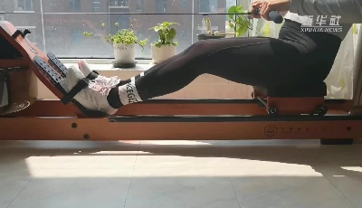 VLOG｜一起去吃鸡!