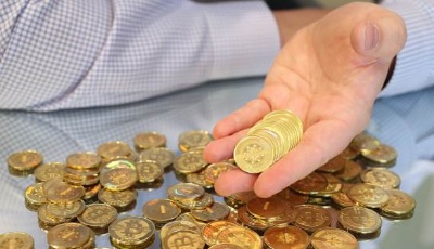 起底数字资产交易平台乱象！“引流”藏套路，宣传似传销，交易涉洗钱