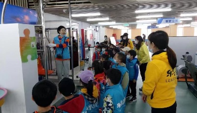 黃金假期歡樂多 市科技館迎來參觀熱潮