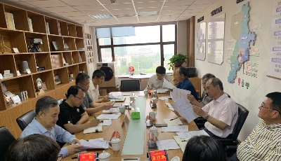 “三道防線”應(yīng)對滸苔來襲  市科技局組織召開滸苔災(zāi)害應(yīng)急處置專家咨詢會