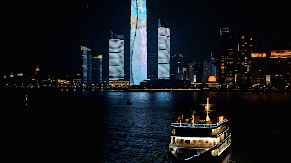 我在青島看世界 全國面積最大單體建筑燈光秀來了