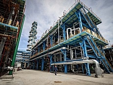 A股上半年业绩轮廓渐显 三行业表现抢眼