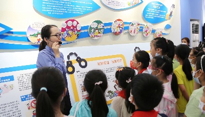“未爱暖阳  与法同行”让学生们知法 懂法 守法