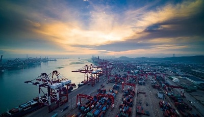 《国际航运中心发展指数报告》发布  今年世界港口装卸量预增8.0％      
