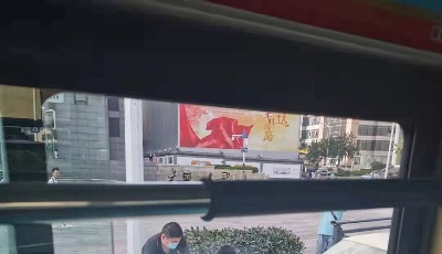创城正当时  公交司机平凡善举彰显城市文明