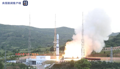 我国成功发射多媒体贝塔试验A/B卫星