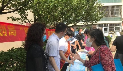 “便民利民面對面”！青島市自然資源和規(guī)劃局走進(jìn)社區(qū)解難題