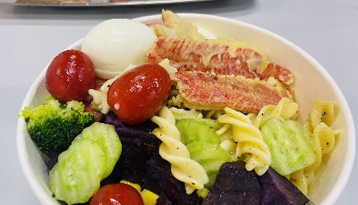 “食草一族”逐步壮大 轻食代餐品牌持续“升温”