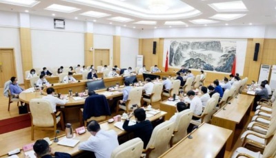 刘家义主持召开全省推进严格执法座谈会