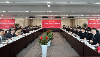 学党史学模范办实事 青岛税务走进山东港口