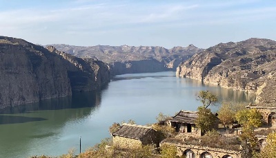 山西偏關(guān)：黃河與長城握手的地方
