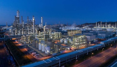 星辰大海｜万华烟台工业园：打破垄断？弯道超车！万丈光华之路引吭高歌