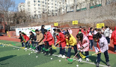 桦川路小学助力“冬奥会”
