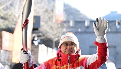 7位青啤冬奥火炬手： 擎起高质量发展火炬  一起向未来 