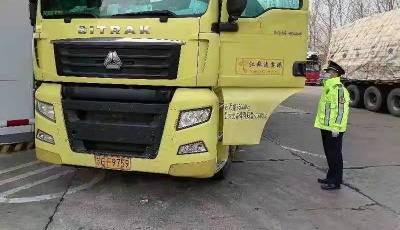 市交通運(yùn)輸執(zhí)法支隊(duì)全力守護(hù)高速公路平安