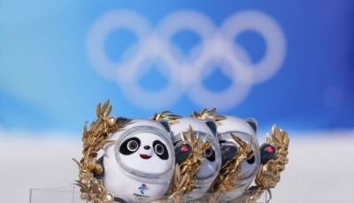 冰墩墩诞生背后：7个月修改上万份草图 