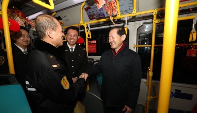 “春節(jié)，我們在崗！” 2萬余城運人堅守各個崗位保障民生 