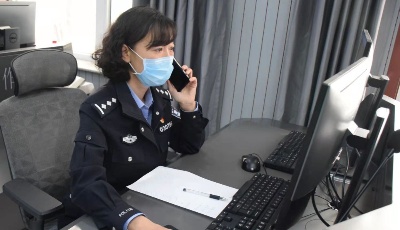 双警夫妻“抗疫”记：一个苹果道平安