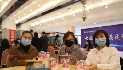 中交一航局二公司举办“魅力我家·幸福巾帼”团建活动