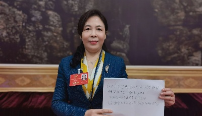 兩會(huì)對(duì)話丨王文華：加強(qiáng)養(yǎng)老服務(wù)從業(yè)人員隊(duì)伍建設(shè) 