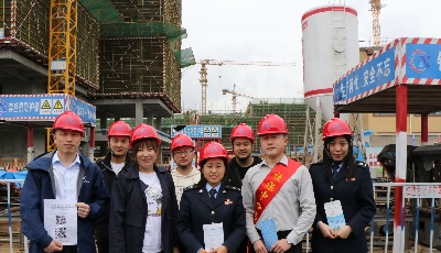 青岛李沧税务联合社保医保  深入企业做好政策宣传