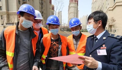 青岛市北税务进工地惠企业暖民心