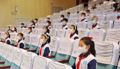 红色教育进校园、进课堂！青岛市启动老兵事迹校园宣讲活动