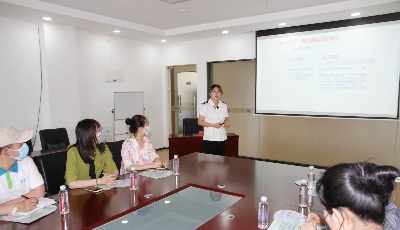 青島市疾控中心專家走進(jìn)海峽兩岸文化創(chuàng)意產(chǎn)業(yè)園 開展戒煙控?zé)熤R(shí)講座