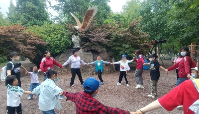 关心下一代   残联在行动