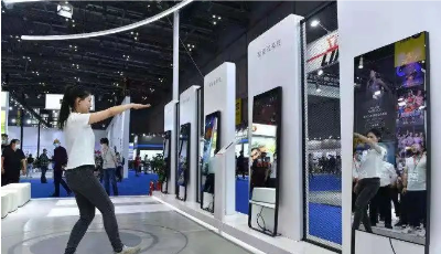 居家健身热潮下，智能镜“照”出大生意