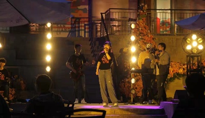 一站打卡创意市集、花植展、时光音乐会 潮流地标“三江里” 重聚老城“烟火气”