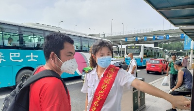 啤酒节开幕在即 温馨巴士“内外升级”护航啤酒节