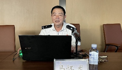 马怀龙：扎根社区 付出真情为人民