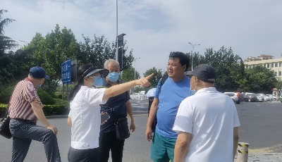 助推旅游热潮 温馨巴士倾情服务引导乘客文明出行