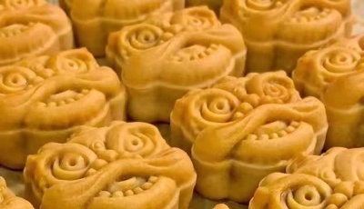 国家发改委等四部门发公告：遏制“天价”月饼将重点关注高端酒店、餐厅