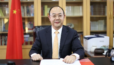 王锡峰，接棒青岛农商银行“下一个十年”