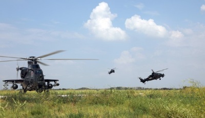 强军征途|第79集团军某陆航旅：陆空劲旅翱翔蓝天