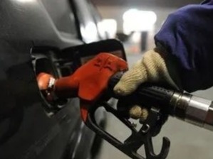 国庆出行，又省一笔！今晚调油价，加满一箱油将少花11.5元