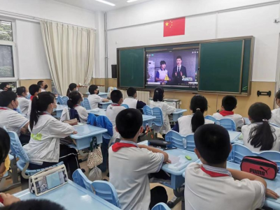 市北消防大队组织中小学师生同上消防安全公开课