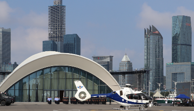 青岛首架警用直升机首飞