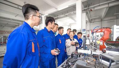 青岛就业万象 | 技能成才锻造“筑城工匠”