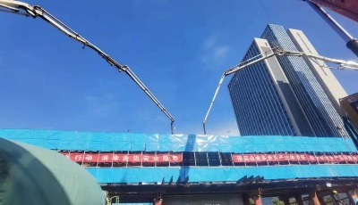 新进展！辽阳路快速路（福州路-海尔路段）盖梁浇筑完成