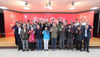 走“新”更走“心”！青岛市军休服务中心举办集体贺寿活动