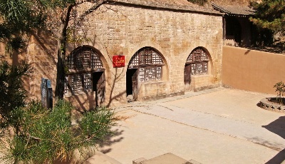 鉴往知来，跟着总书记学历史丨走进中国革命圣地延安