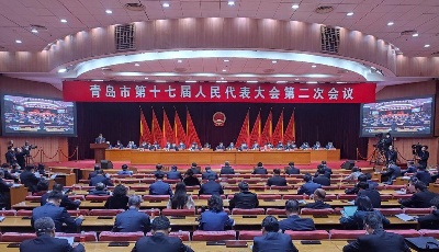 快讯：市十七届人大二次会议隆重开幕