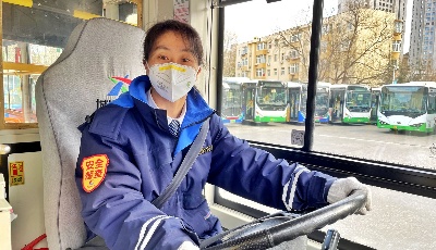 新星闪耀车厢 温暖美好出行 第八届 “青岛巴士之星”揭晓