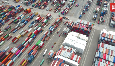 新春走基层|山东港口青岛港完成第300条40万吨级大矿船装卸