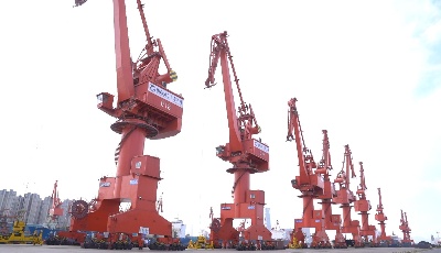 山东港口青岛港五大港区多措并举迎战寒潮