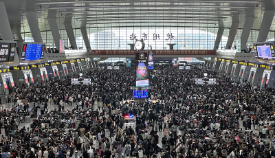 “人从众”开始了！各地多个景点约满！青岛交警最新发布