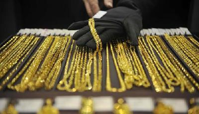 金價降了，每克跌破600元，有人一口氣買走百萬元金條！金價為何出現走弱苗頭？專家提醒......